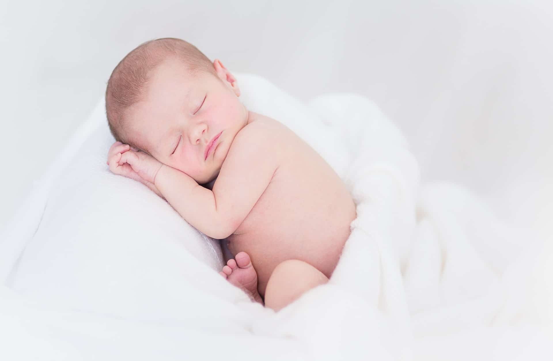 Hipnoza na sen - śpiące dziecko